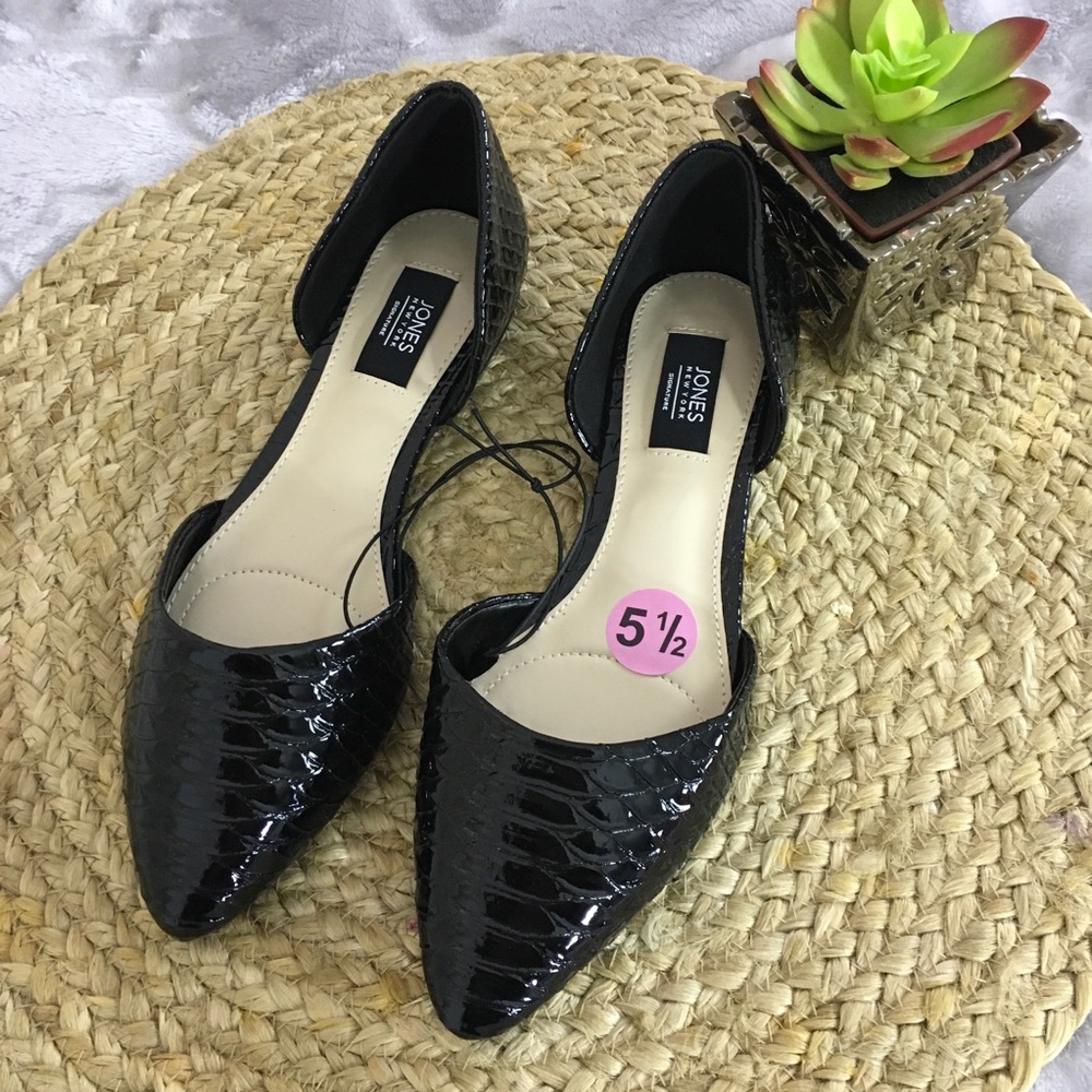 Jones New York Seneca Embossed Point Toe Flats 5.5